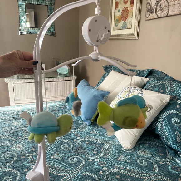 Gender Neutral Mobile, Crib Comforter, and Pictures - Picture 4 of 10